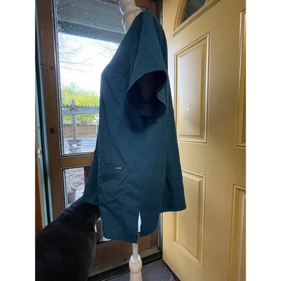 ADAR Pro Womens XXL Teal V Neck Short Sleeve Scrub Shirt With 2 Front Pockets - Picture 1 of 4